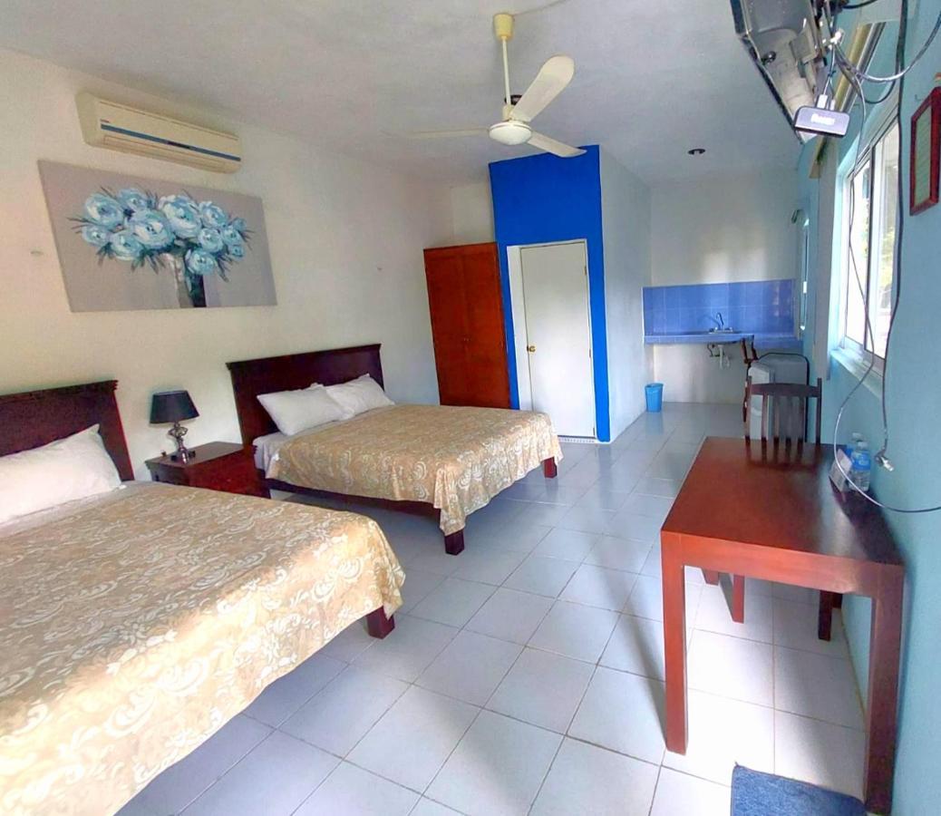 Hotel Posada Las Brisas Seybaplaya Екстериор снимка